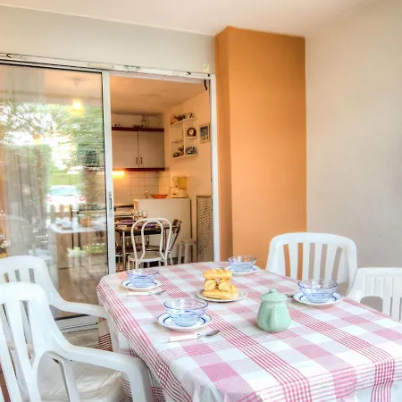 Apartamento Les Cyprianes-6 By Interhome