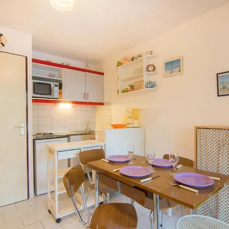 Les Cyprianes-6 By Interhome
