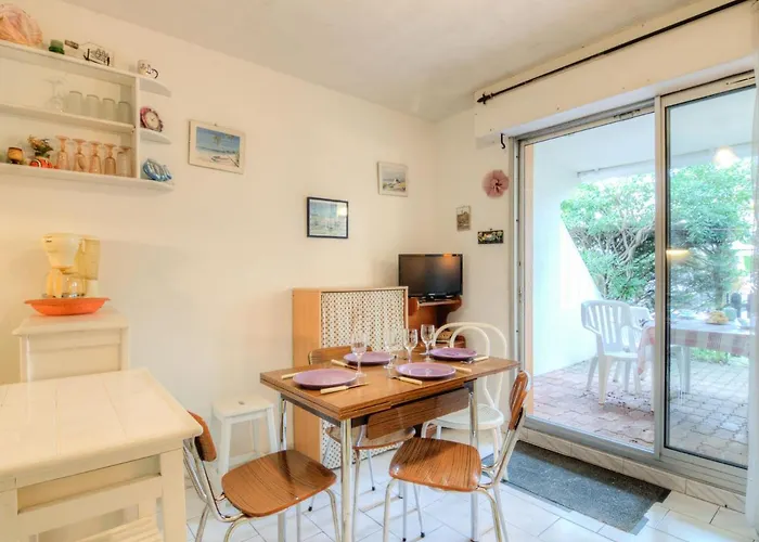 Lejlighed Les Cyprianes-6 By Interhome